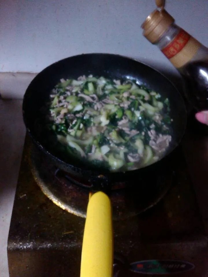 青菜炒肉丝的做法，青菜炒肉丝怎么做