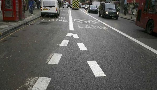 重庆为什么要启用“定向车道”呢？