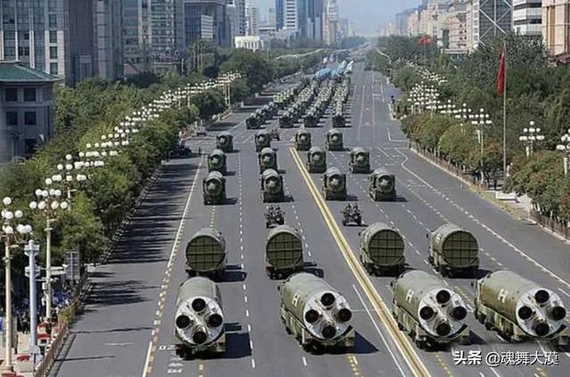 东风51重型机动洲际导弹怎么样？