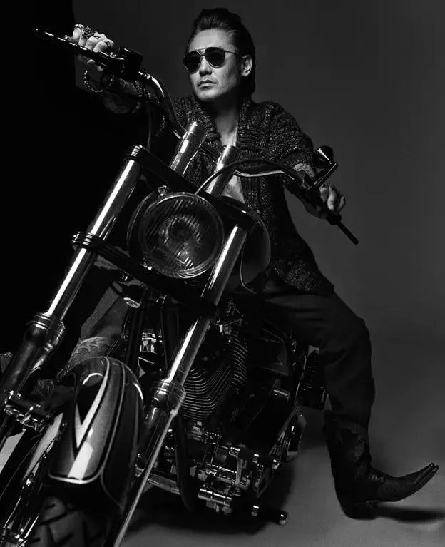 怎么看待吴秀波,大叔真的这么吃香吗?