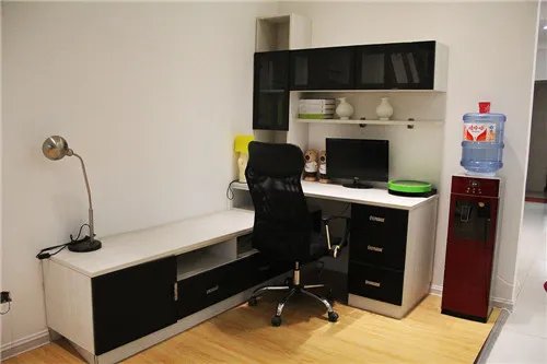 电脑桌一般多高 电脑桌有几种类型