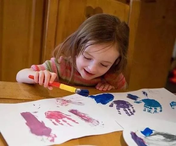 打算给儿子报个美术宝，亲们现在少儿美术培训哪家做的是比较好的啊？