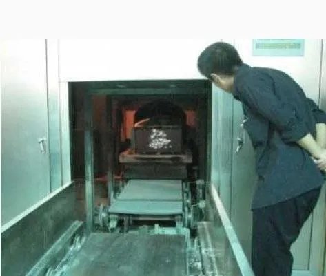 殡仪馆火化死人图片,殡仪馆火化死人的真实图片