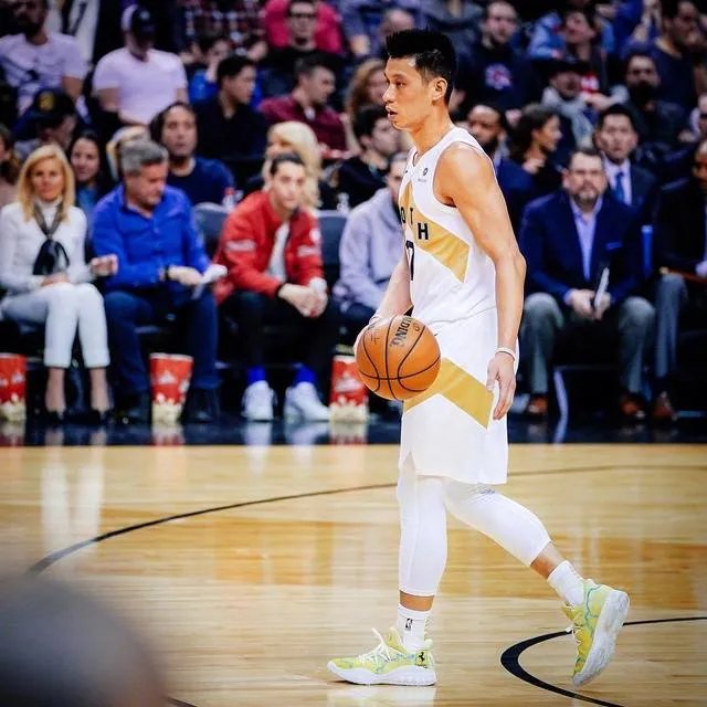 总决赛猛g3林书豪上场时间，并拿了多少分？