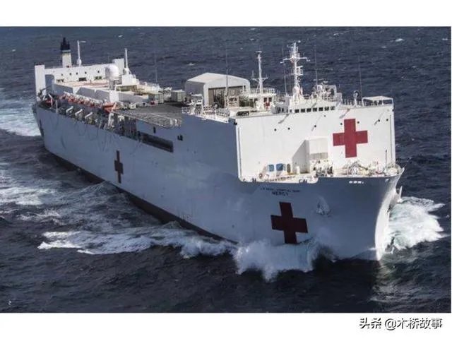 美国一百几万人感染，那些人住在那里，那有那么多床位？