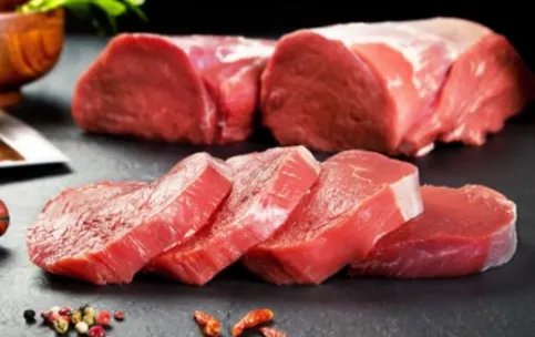 目前我国的牛肉平均价格是多少，比之前上涨了多少？