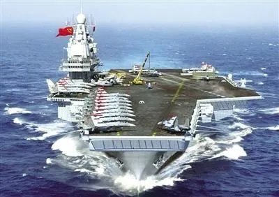 山东舰最新海上训练，看到歼-15上舰，还有多久形成战斗力？