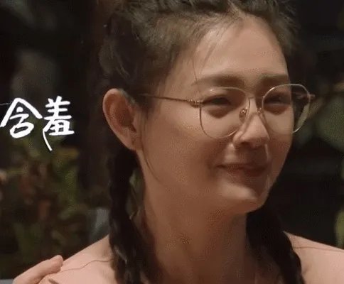 扎两小辫被误以为19岁，曾被嘲黑肉底的大S是如何逆袭美容大王的？