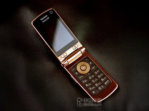 极致时尚双屏翻盖机 三星S6888精美图赏