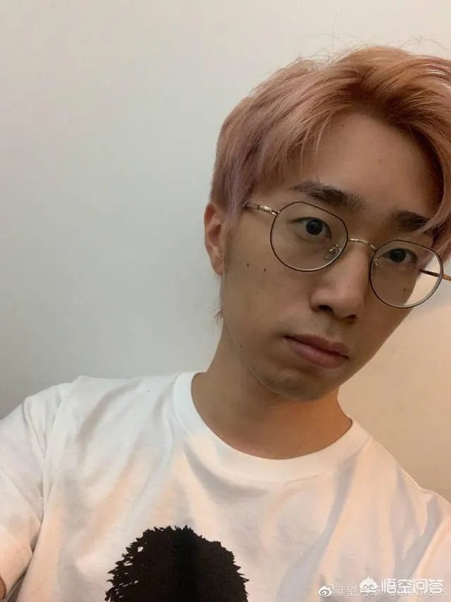 YTG正式官宣:“望月草卸任主教练一职”,estar粉丝艾特自家官博建议引入,你怎么看?