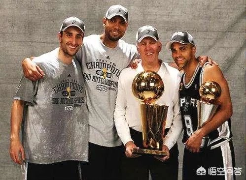 波波维奇开场63秒被驱逐，赛后却搞笑闯入马龙教练采访，波波是故意被驱逐输球吗？