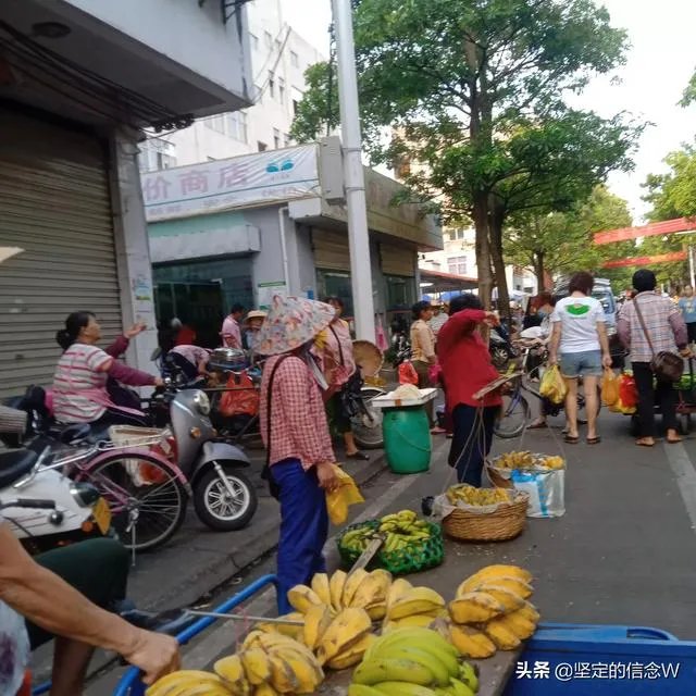 全民摆摊的弊端是什么？