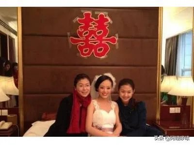 农村办喜事丧事吃饭前司仪说的台词是什么？