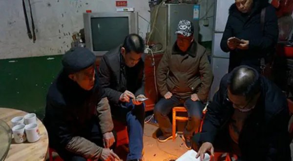 整个湘潭县都在帮刘强东寻祖是真的吗？