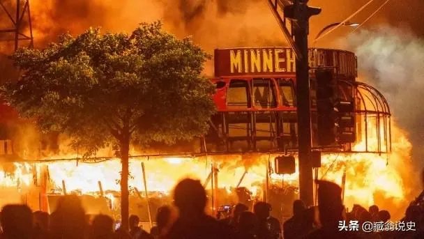 特朗普表态放弃权力离开白宫,但又说永远不承认失败,这是为什么?