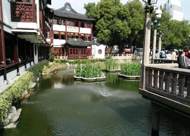 上海的豫园好玩吗？值得一去吗？