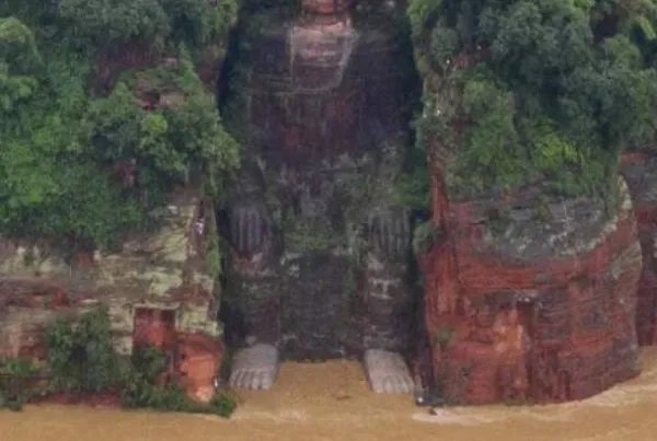 乐山大佛被洪水淹没脚趾，关注度为何这么高？
