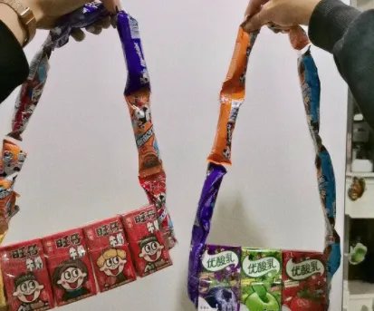 秋天的第一个包包是什么梗