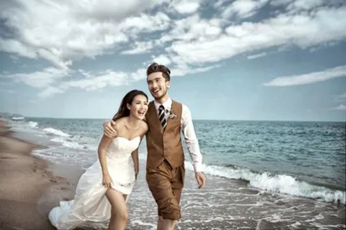 海南三亚拍婚纱照贵吗 几月份去三亚拍婚纱照合适