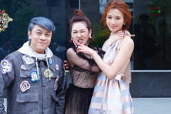 小S吐槽林志玲，她为什么要吐槽林志玲，其中背后的原因是什么？