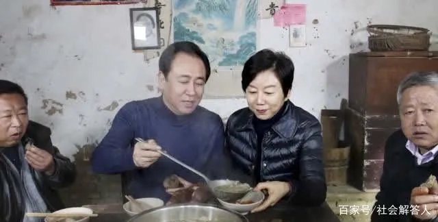 一半富豪不敢出席首富宴会，有一位当场拒绝，原因是什么?