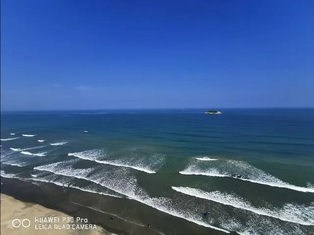 想去惠州看海,哪里海边比较好,附近的酒店性价比怎么样?