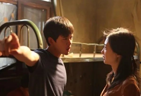 男子婚前全款买房,离婚时房产99%却归女方所有,这究竟为何?