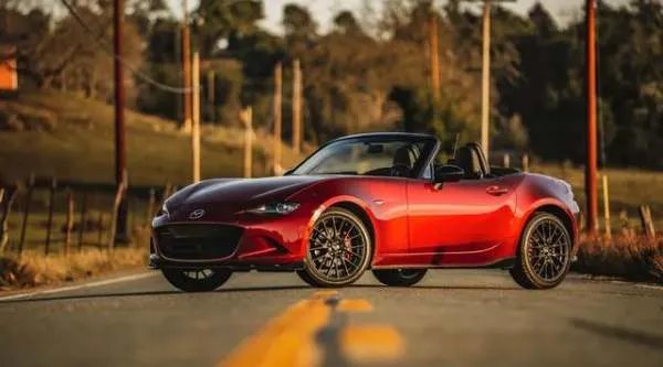 有史以来极具标志性、最迷人的8台敞篷车