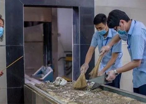 殡仪馆火化死人图片,殡仪馆火化死人的真实图片