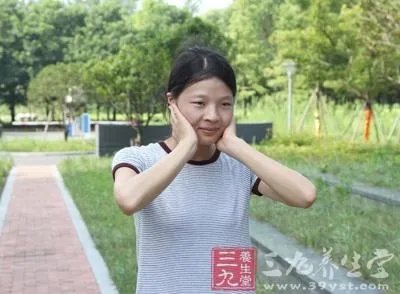 街头补牙只要30元 真相竟是……