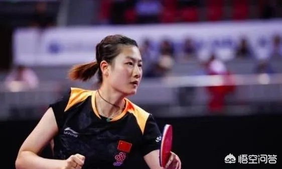 在刘诗雯和丁宁的比赛中,央视解说杨影饱受争议,球迷直呼:求央视换解说。你怎么看?