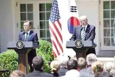 特朗普最后的退让,韩国保护费降到13亿美元,文在寅坚决说不刚到底,对此你怎么看?