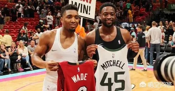 韦德这个赛季换了几件球衣了?都是跟谁交换的?