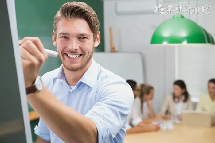 学前教育和幼儿发展与健康管理有什么区别