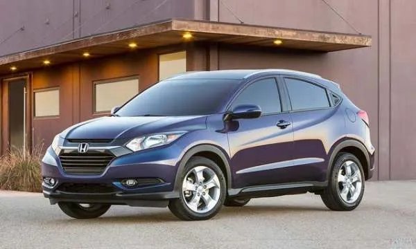 自动驾驶汽车与普通的汽车相比，哪一个更安全一些？