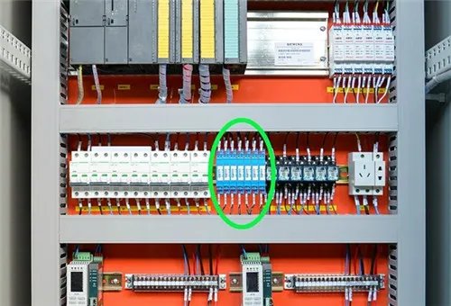 浪涌保护器型号怎么看