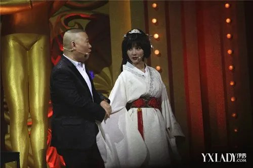 郭德纲发文感慨《喜剧人》郭德纲遭柳岩“调戏”