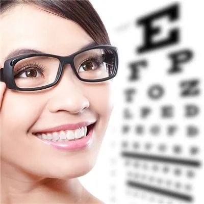 眼角长斑怎么回事