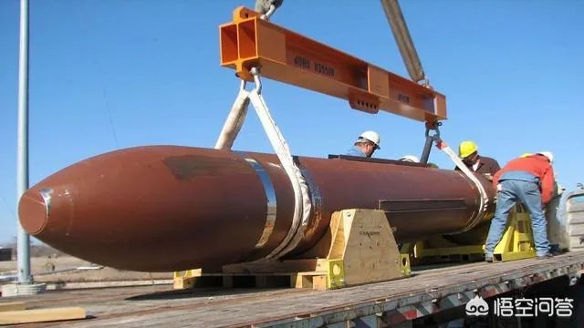 美研制巨型钻地弹能钻多深