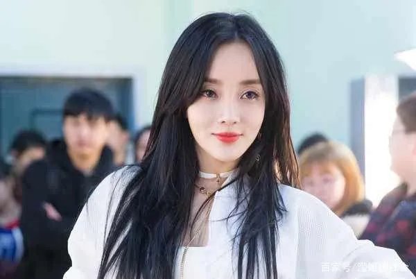 李小璐贾乃亮为甜馨庆生。你觉得他们还能复合吗？