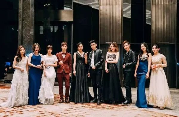 华谊兄弟3年巨亏62亿，电影“一哥”何时才能走出困境？