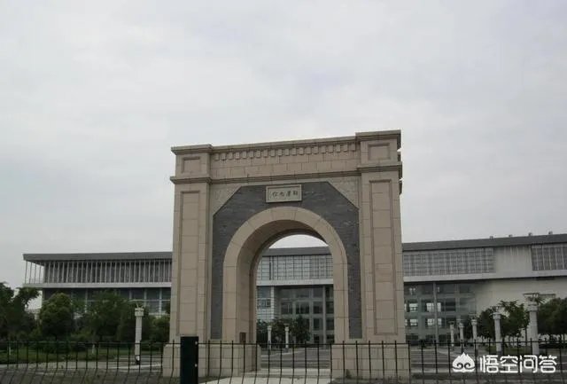 想找一个既有学历，又可以学到技术的学校太难了，求高手指点？