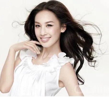 黄圣依不雅照片曝光   粉红乳晕门事件照片流出