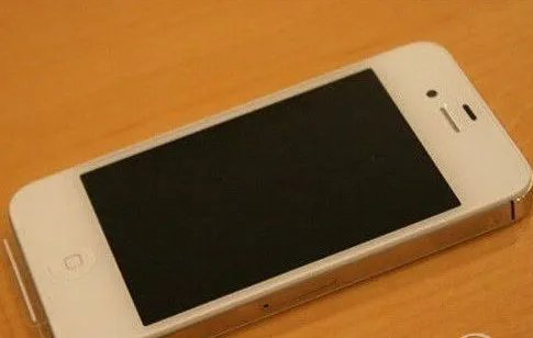 iphone4s开不了机,急求解决方案！！！