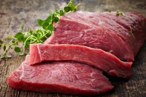 牛肉价格很贵，为什么超市的酱牛肉却很便宜？