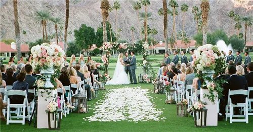 三亚婚礼策划介绍 2017三亚婚庆策划公司排行榜