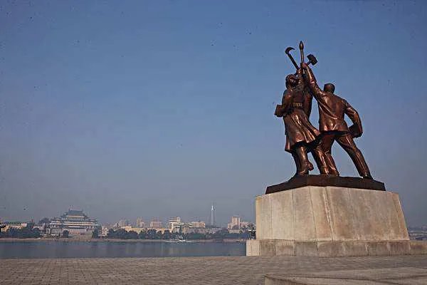 朝鲜向东海岸方向发射不明飞行物,一向爱好管闲事的美国为何目前没有发声?