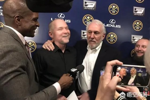 波波维奇开场63秒被驱逐，赛后却搞笑闯入马龙教练采访，波波是故意被驱逐输球吗？
