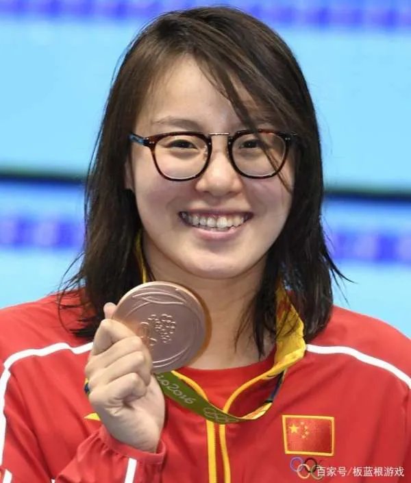 我国的游泳冠军都有谁？