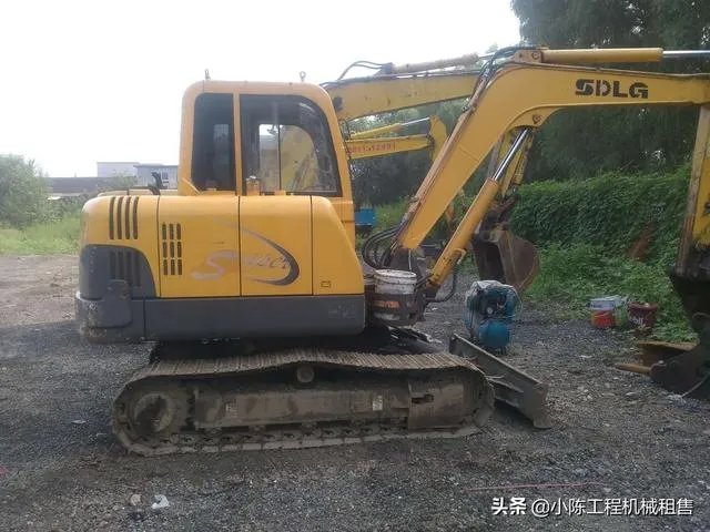 想买辆国产挖掘机60的,价位在20万左右!大家有什么建议?